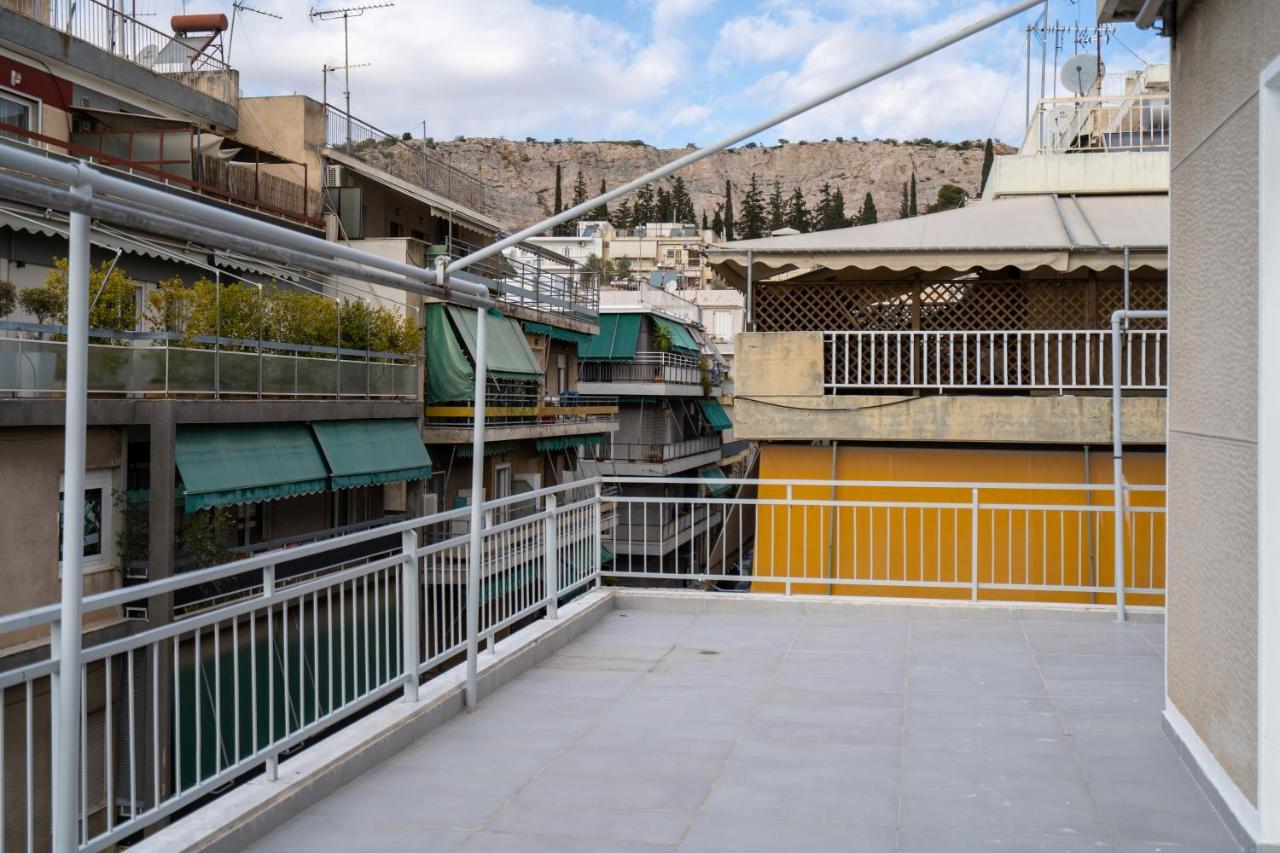 Athens Hideout Apt, Big Rooftop With City View Atenas Exterior foto